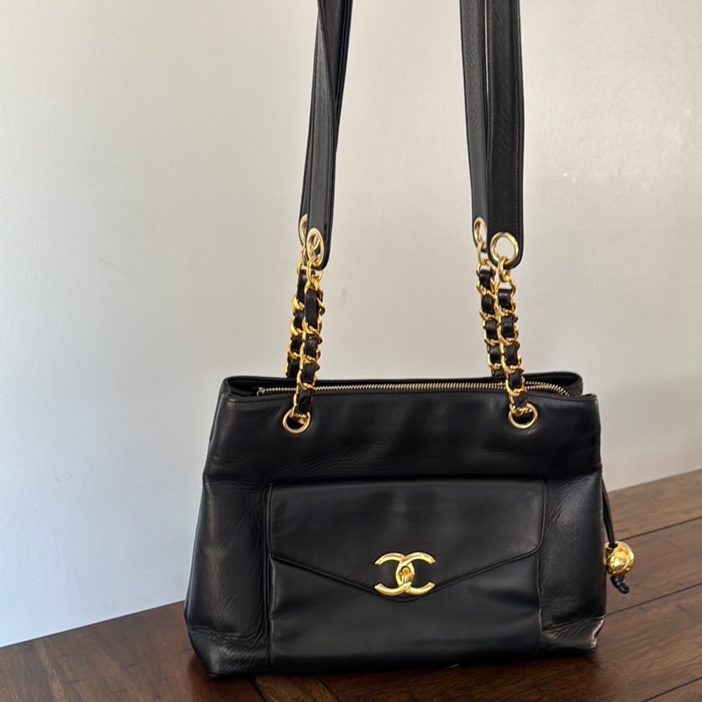 Chanel Black Lambskin Leather Turnlock Shoulder Tote Bag